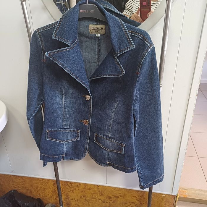 Продам, джинсовые куртки