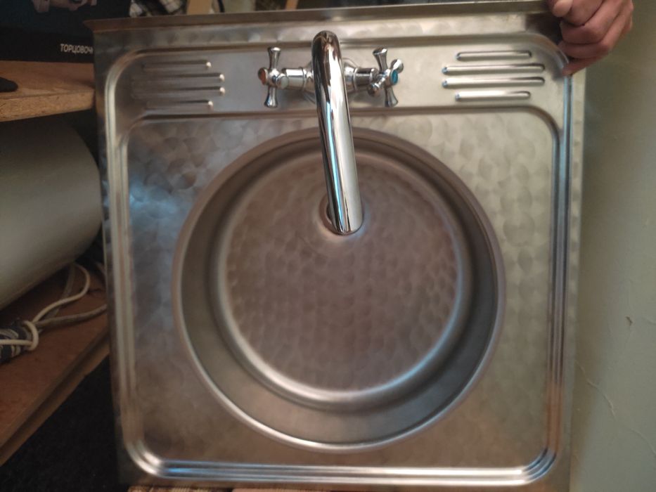 Продам мойку с сифоном без смесителя