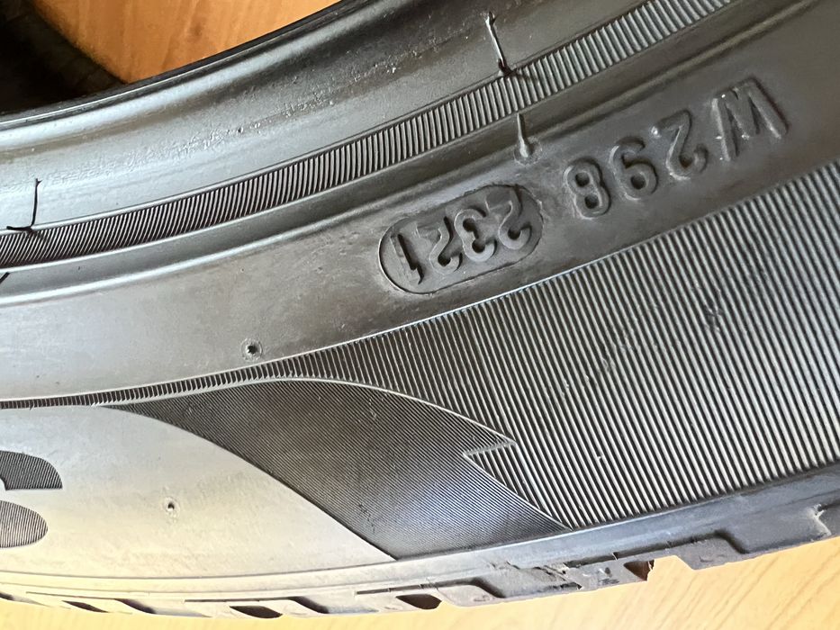 4x Pirelli Iarna 285 40 22 & 325 35 22 Mercedes GLE w167 URUS RSQ8 8mm