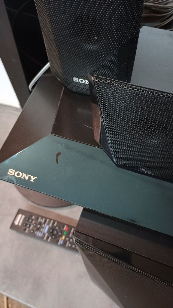 Система за домашно кино Sony BDV E4100