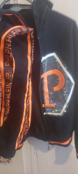 Спортивный костюм на девочку 8-12 лет