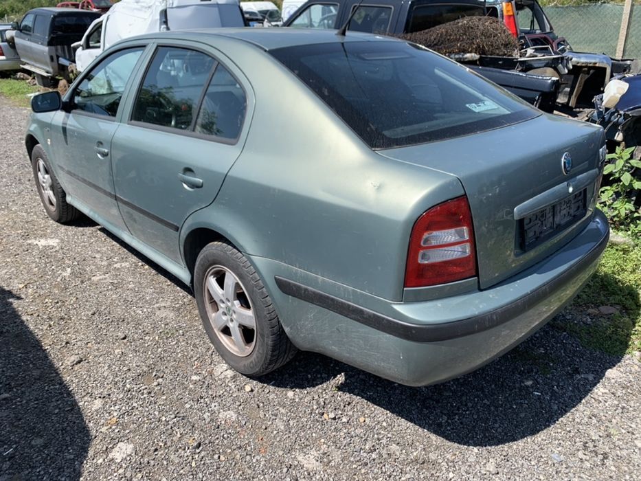 НА ЧАСТИ! Skoda Octavia I 2.0i Facelift 115 кс. хечбек