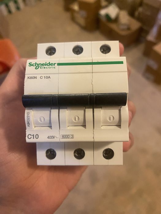 Schneider electric 3 полюс автомат выключатель