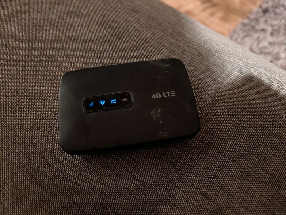 Ruter mobil 4G cu cartele SIM - liber de rețea