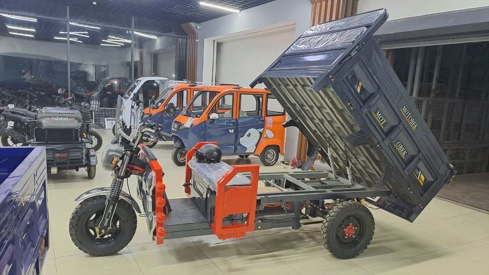 Motobek Elektro. Skutter