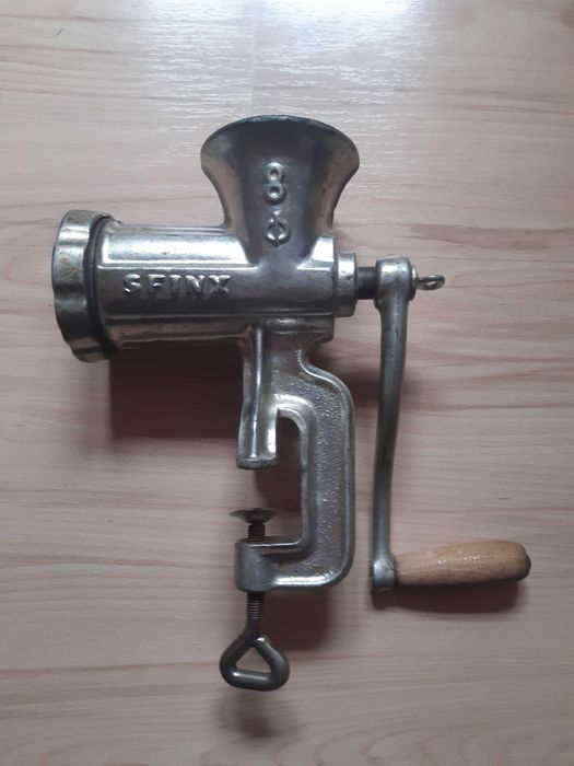 Машинка за мелене на месо, домати и други, Чехословакия