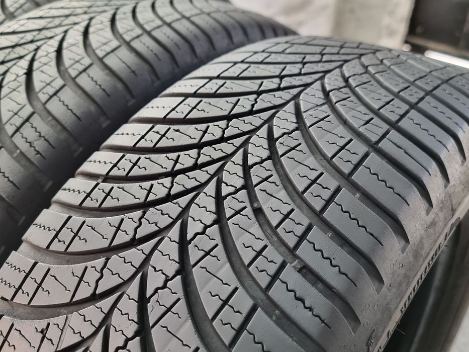 "Dot 23" 215/65/16 Goodyear 4Броя: 350лв 6.2мм всесезонни гуми
