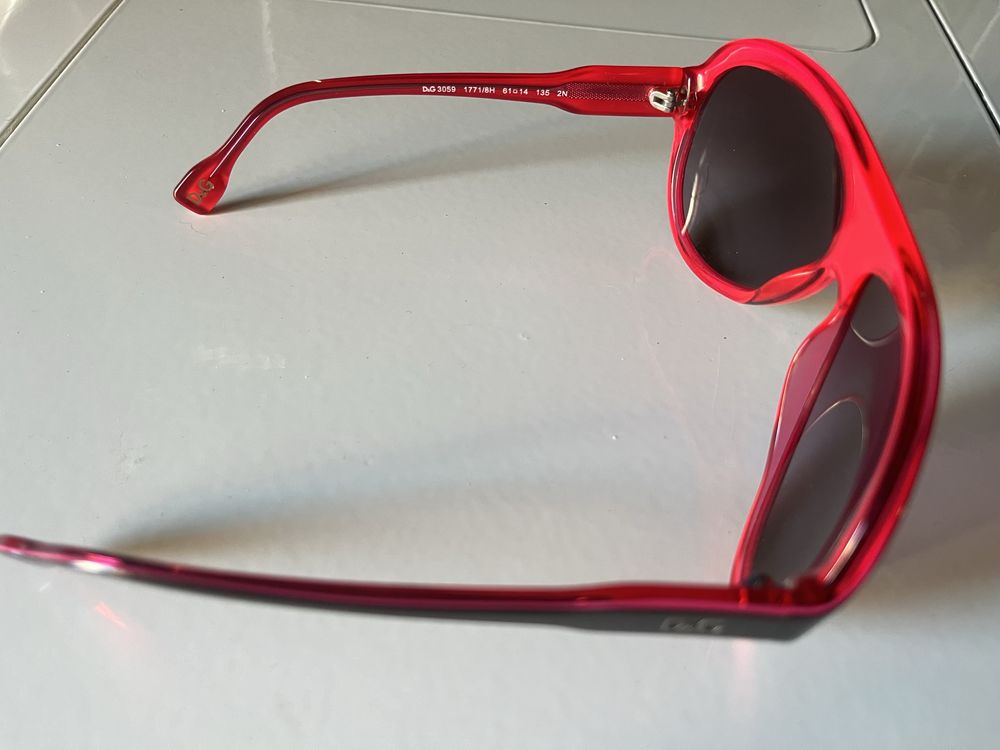 Dolce and Gabbana слънчеви очила