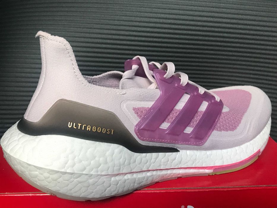 Vand ADIDAS ULTRABOOST 21 , marimea 44 , noi , unisex, originali