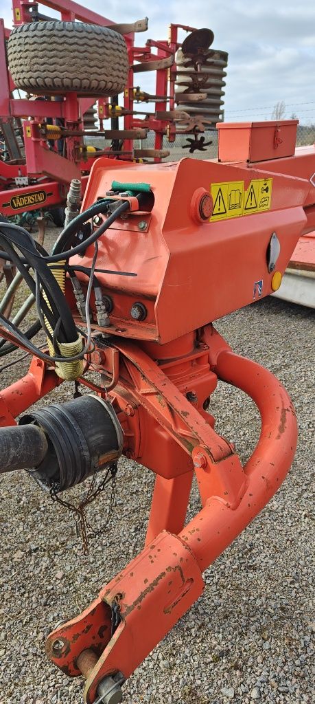 Косилка kuhn 353