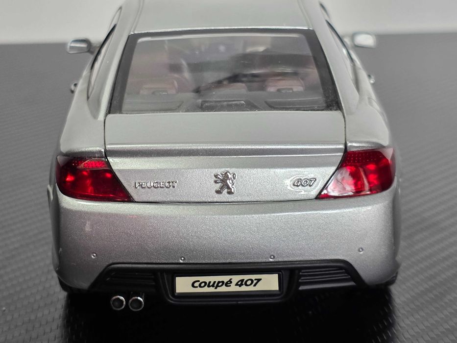 Macheta Auto 1/18 NOREV Peugeot 407 Coupe