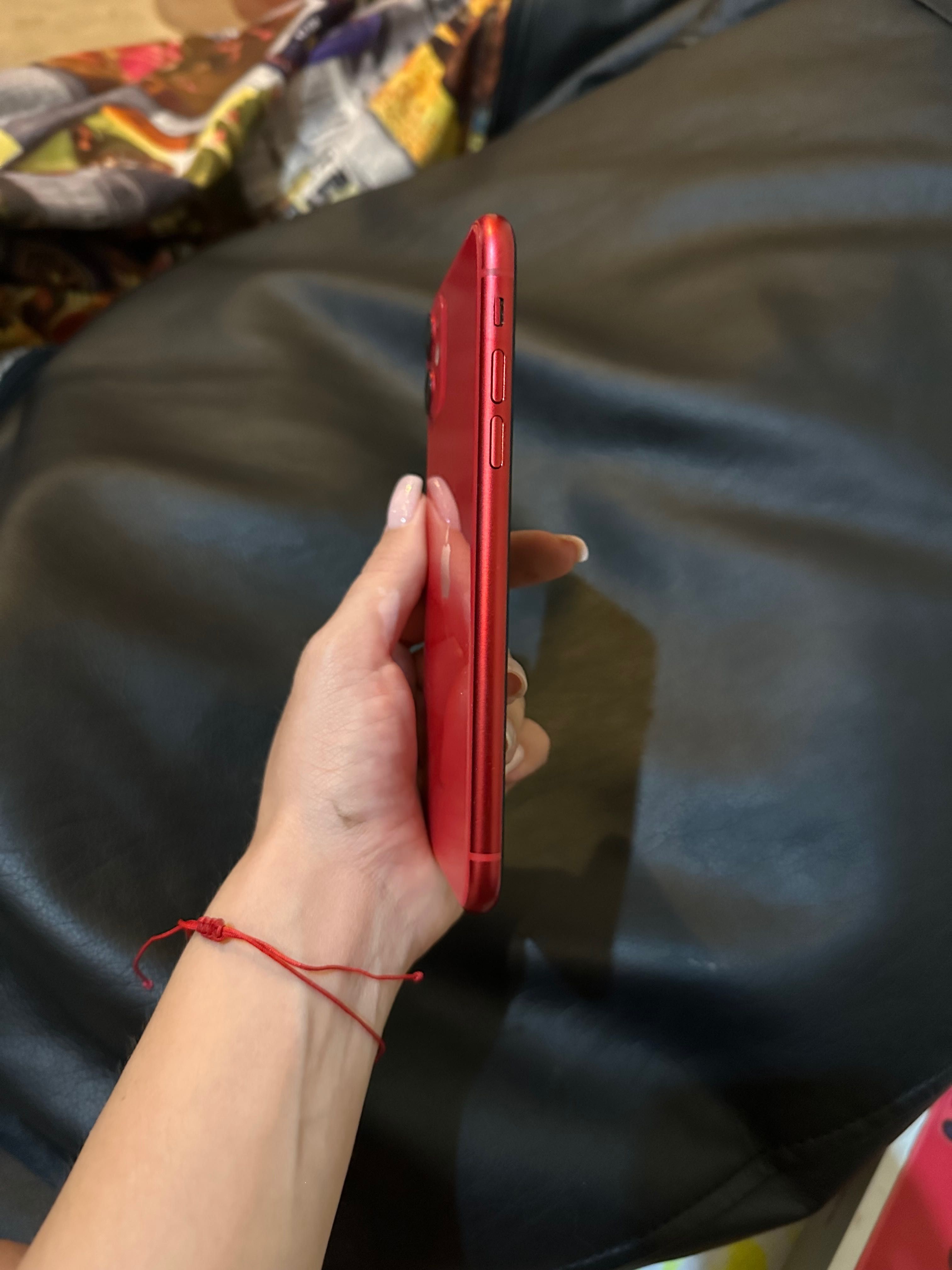 iPhone 11 red, 128 гб