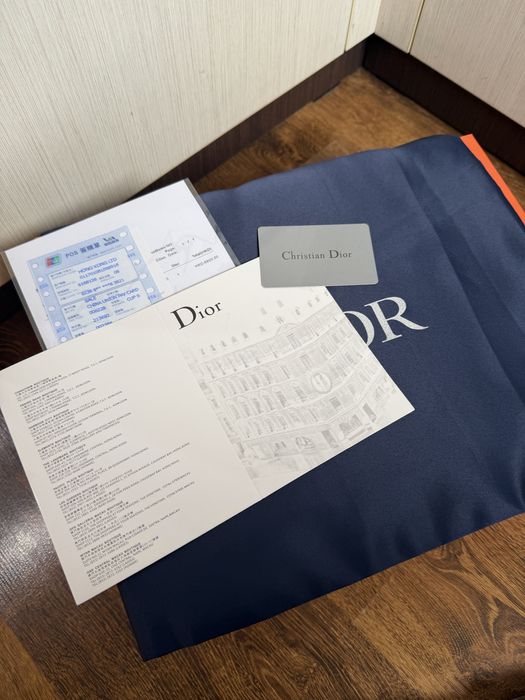 Sneakera Dior and Lewis Hamilton B44 Blade