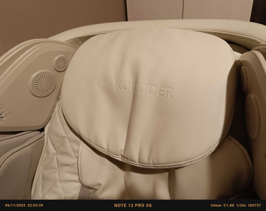 Масажен стол "Komoder" RK8903S, нов, кожен, лукс