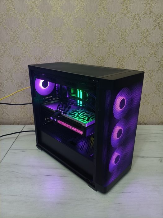 Игровой Компьютер Ryzen 7 9700X + RTX 4070 Ti