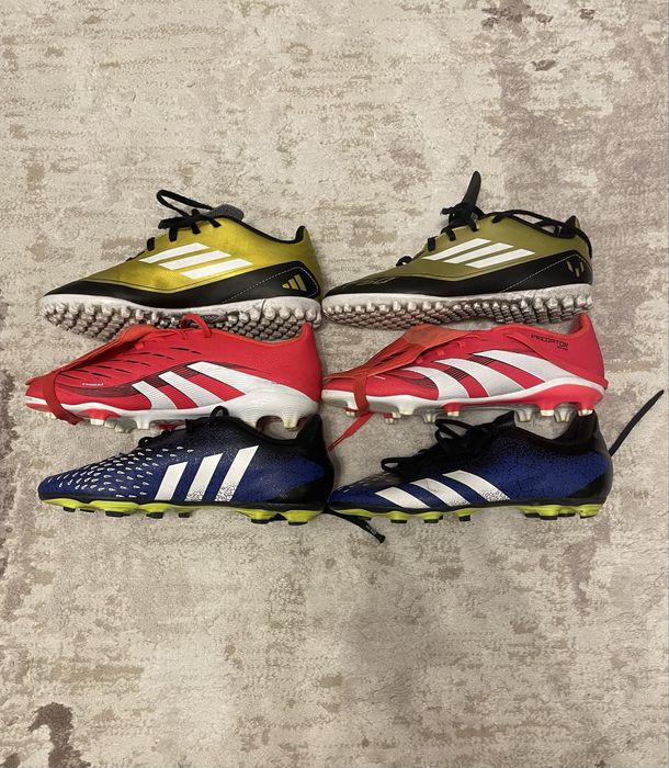 Vand ghete Adidas de fotbal pentru copii
