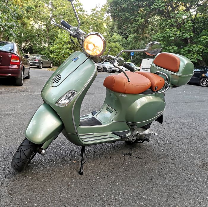 Piaggio Vespa LXV 125