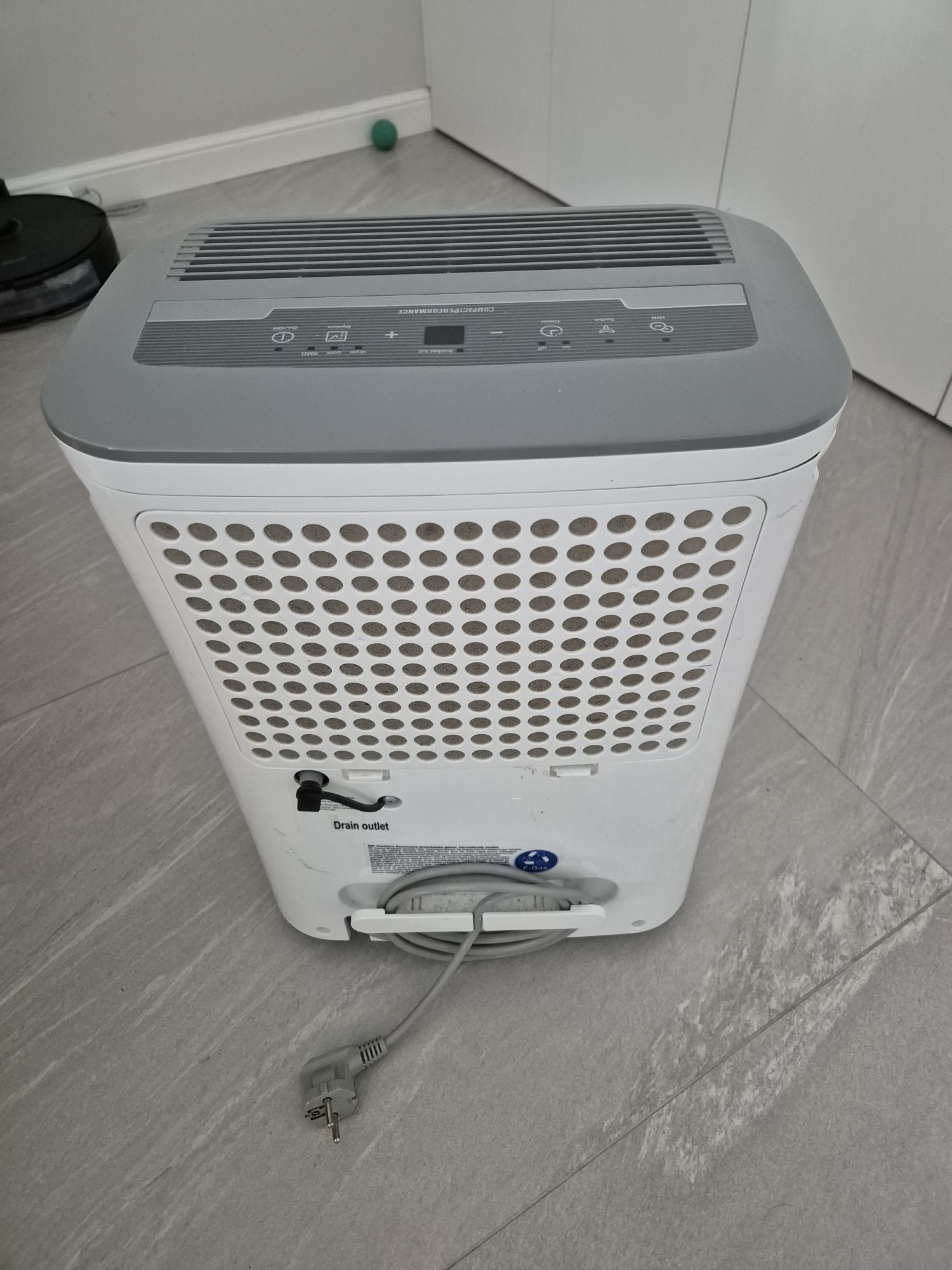 Dezumidificator purificator aer Electrolux