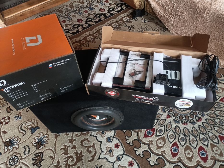 Продам сабвуфер,