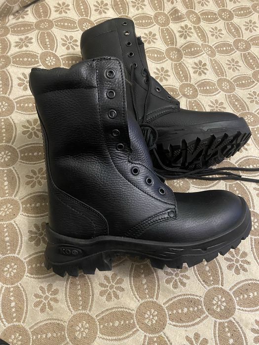 Продам Берцы зимние 38р