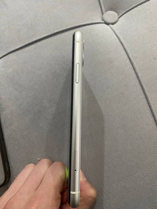 Продаю iphone 11