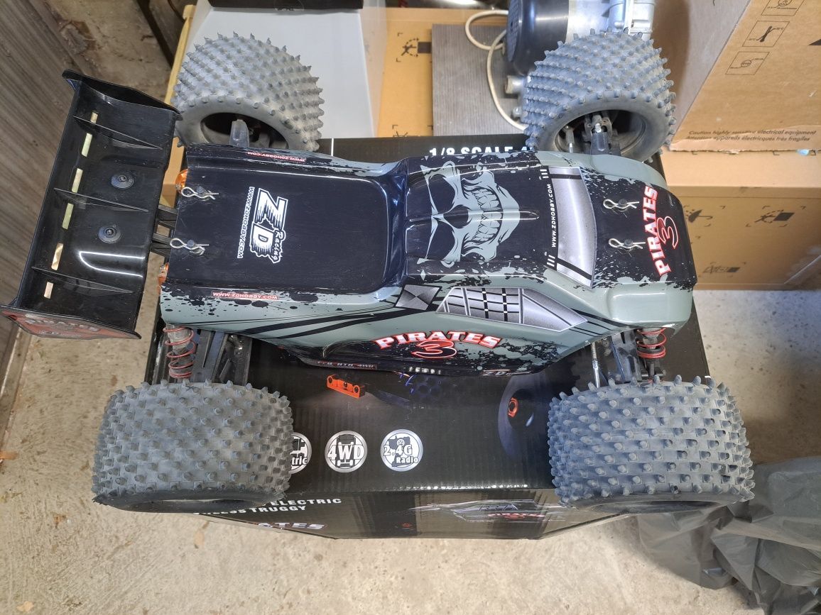 Голяма RC кола мащаб 1:8