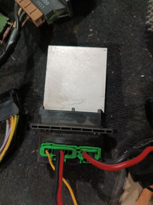 Rezistenta trepte Renault Megane2 Scenic2 Megane3 Fluence Clio3 Laguna