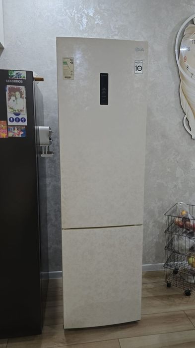 Продается холодильник