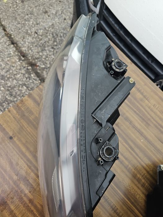 Фарове Фолксваген(Volkswagen) Caddy 2014