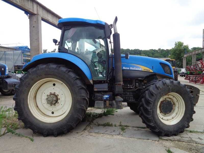 Dezmembrez New Holland 8870, T6.145