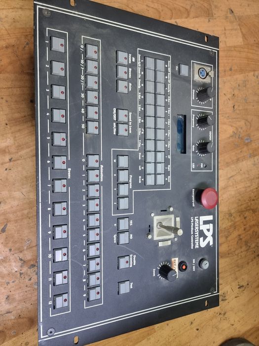 Микшерный активный ПУЛЬТ