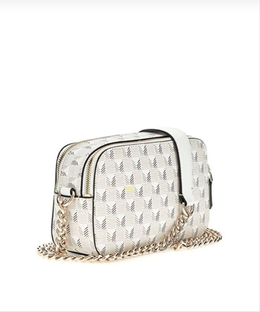 Нова дамска чанта Guess
