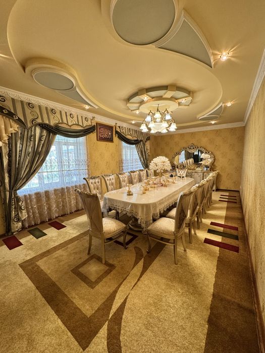 Прадайотса  дом, Уч кахрамон  Парвоз.