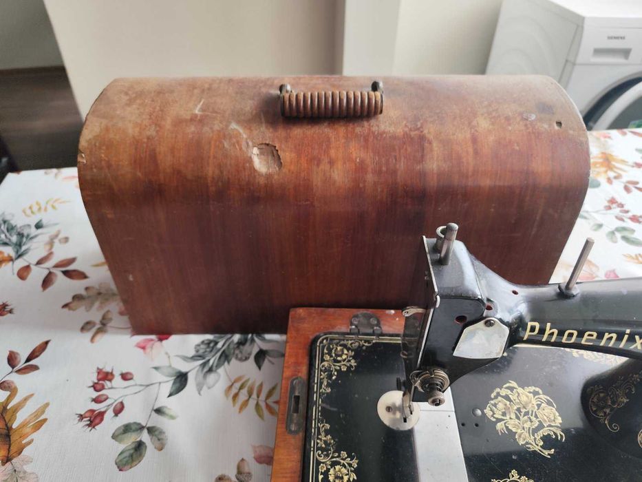 Винтидж немска ръчна настолна шевна машина Феникс (Phoenix)