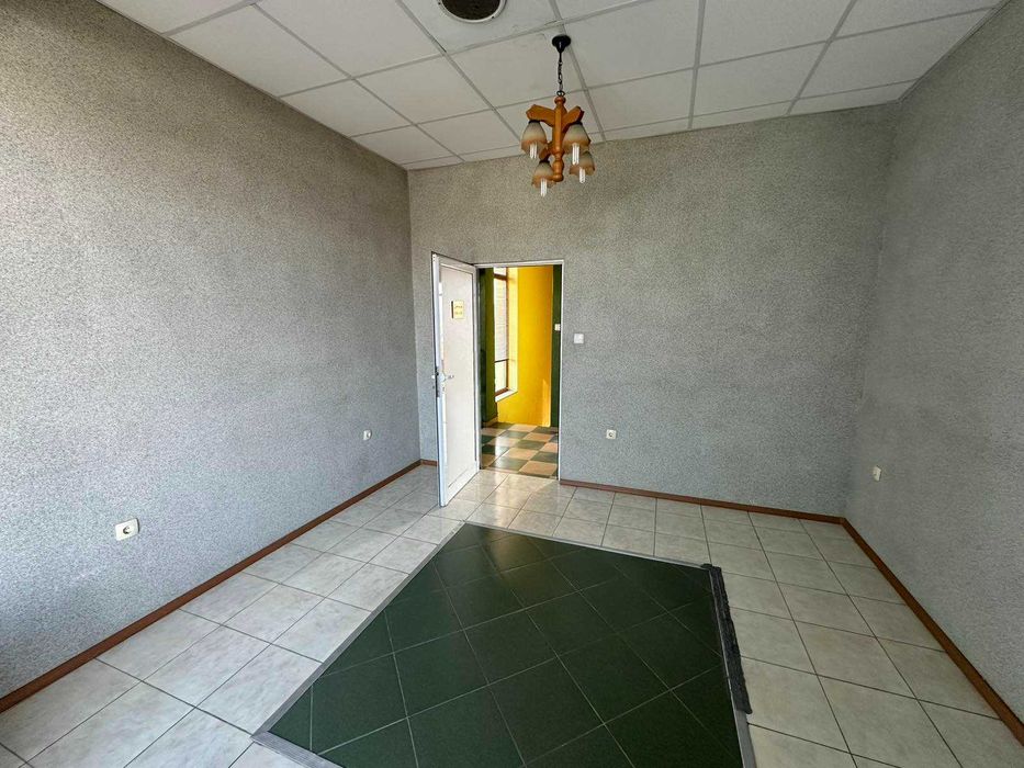 Дава се под наем Склад в Пловдив, Индустриална зона - Юг - 1500 кв.м за 2805 € - Снимка #21