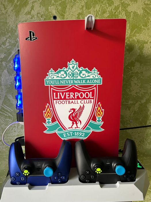 Продам Ps5 с подпиской .