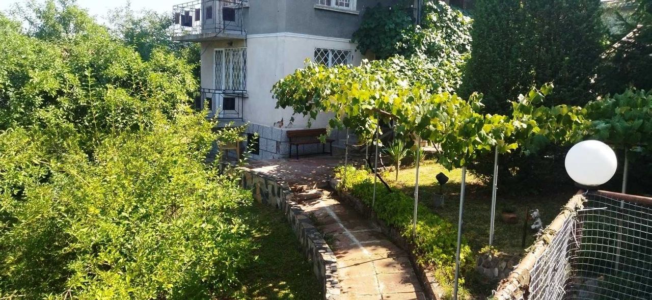 Продава се Къща в с. Студена, Област Перник - 72 кв.м за 1528 €/кв.м - Снимка #1