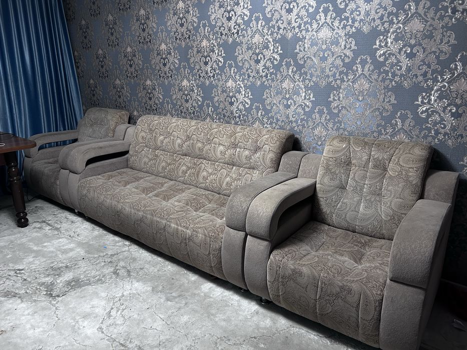 Диван для гостиный