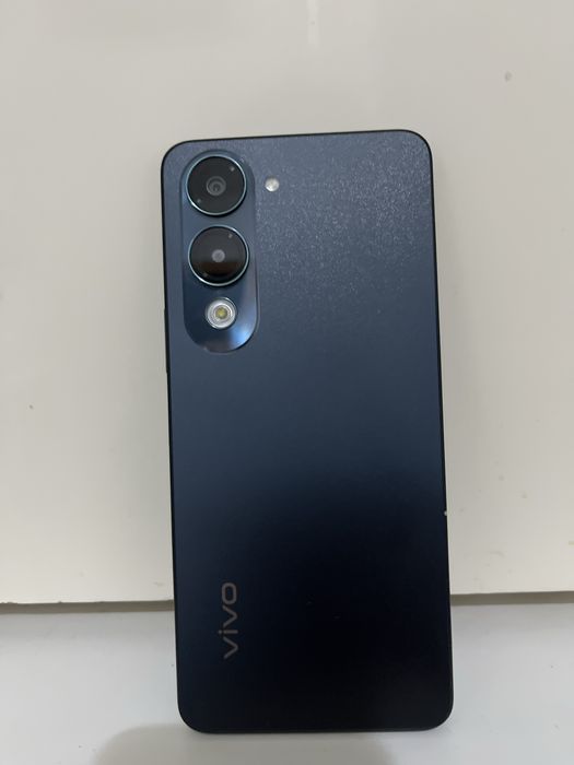 Vivo Y04 8/256 состояние идеальное