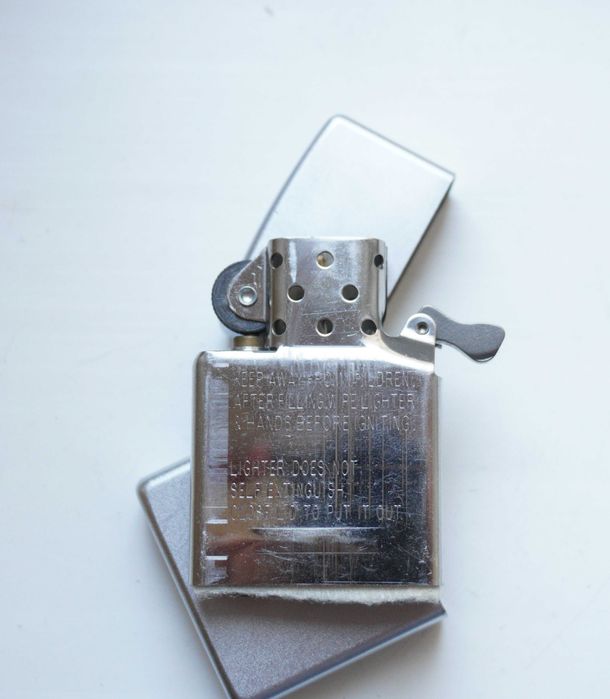 Оригинальная зажигалка Zippo Satin Chrome