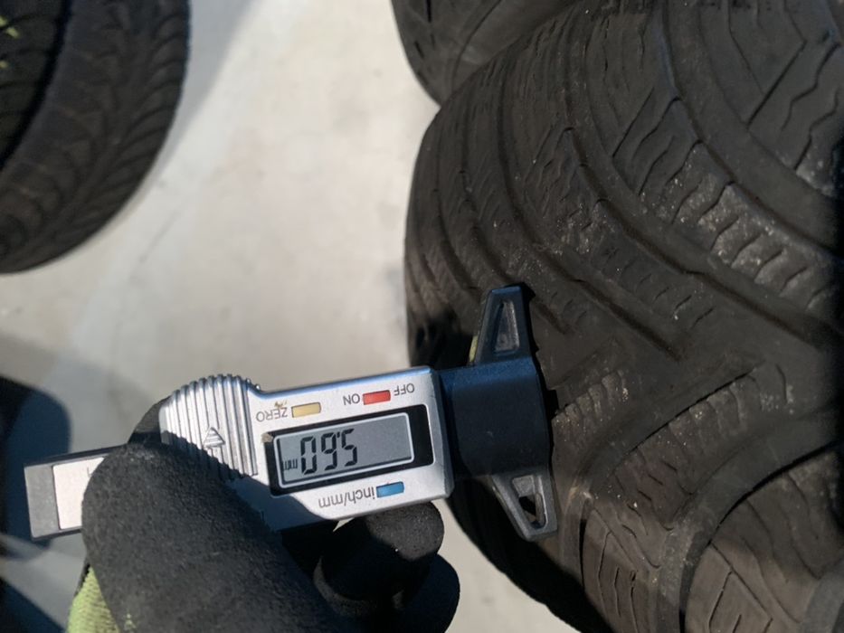 Anv m+s 195/65/15 Michelin/Lassa