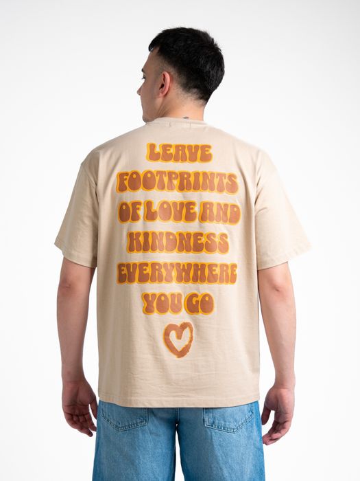 Тениска Love and Kindess