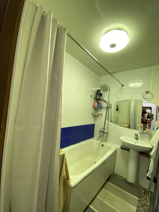 Toshkent shahar Yangi hayot Dom 9 etaj