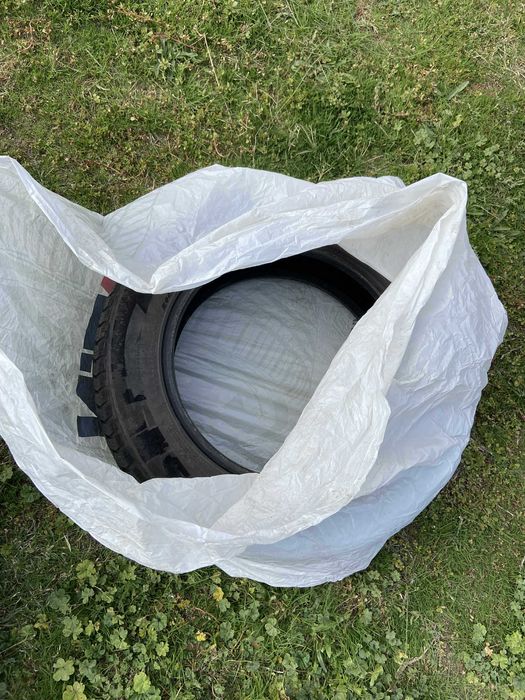 4x зимни гуми 2x Hankook 215/55R16 + 2x Nexen 215/60R16 комплект