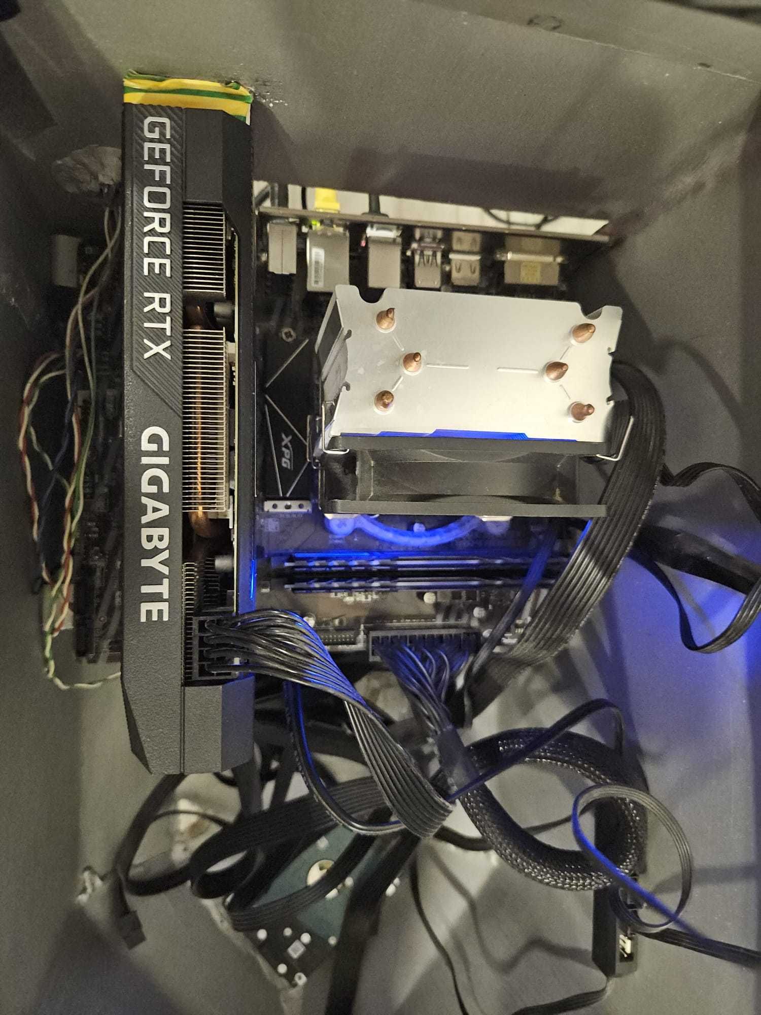 Vand unitate PC custom i5-10400F + RTX 3060 + 16 GB RAM