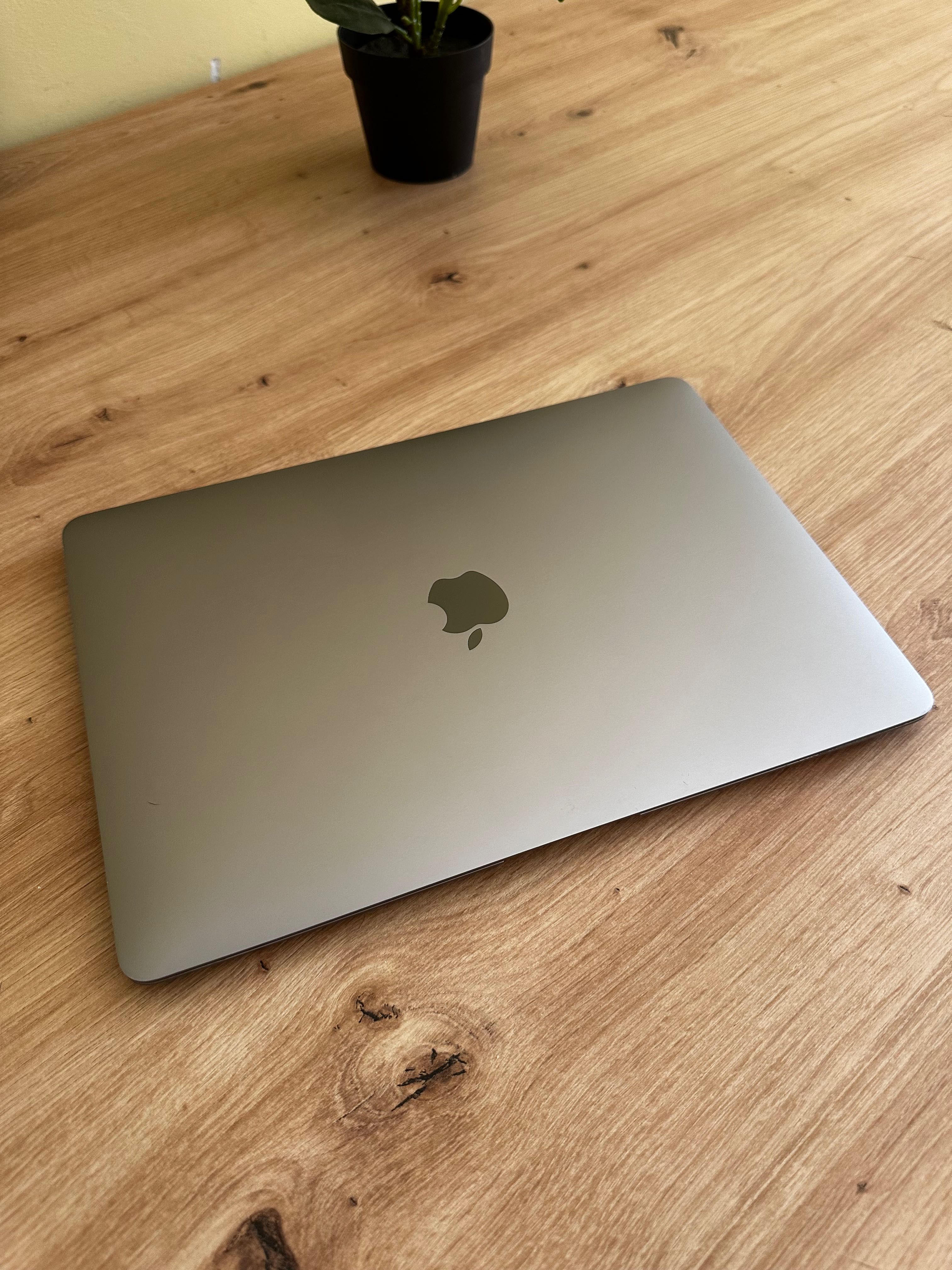 Apple MacBook Air 2020 A2179