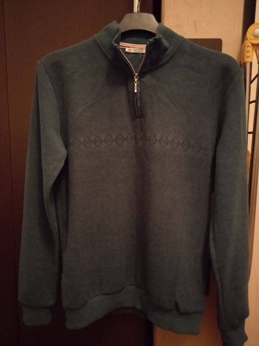 Продам мужской джемперы