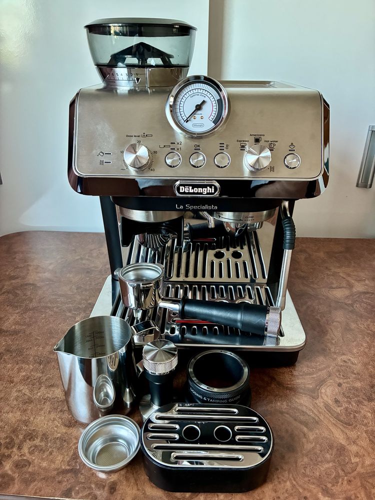 Еспресо машина Delonghi La specialista