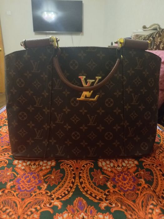 Сумка отличная большая