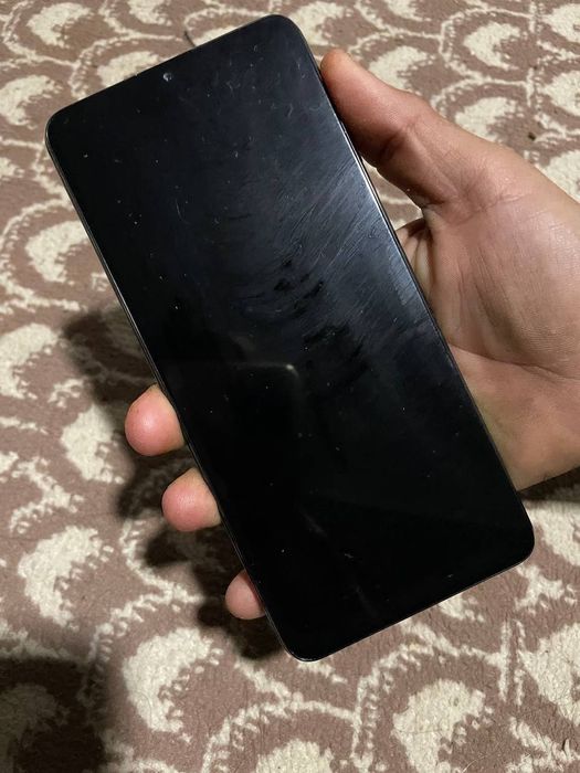 Samsung m32 gb 4/64 holati ideal